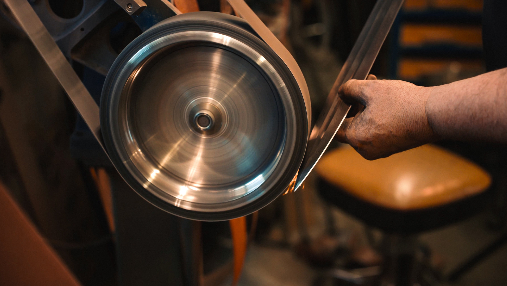 The Crucial Role of High-Quality Grinders in Bladesmithing