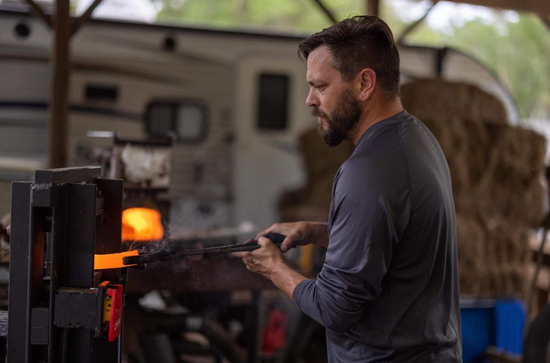 Bugging Out with the Florida Man: An Interview with Bladesmith Justin Miller